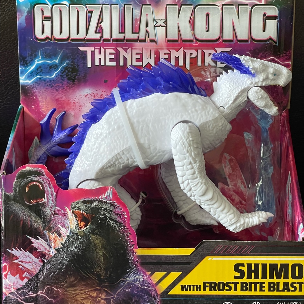 Godzilla x Kong The New Empire Shimo with frost bite blast